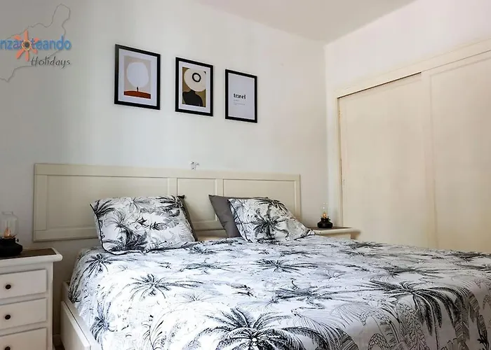 The Blue Cris-tol Vv With Sea View Apartment